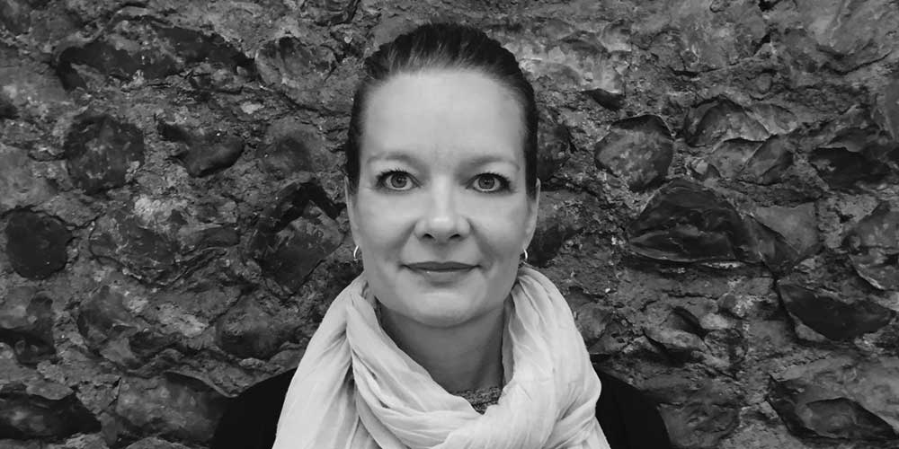 Julie Collyer